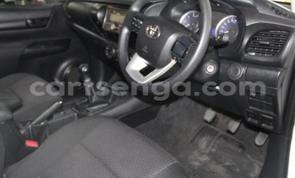 Buy Used Toyota Hilux White Car in Manzini in Manzini Buy Used Toyota Hilux White Car in Manzini in Manzini