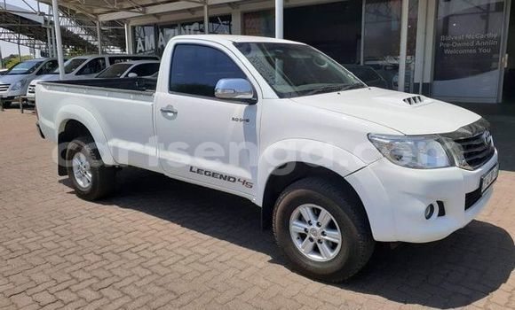 Acheter Occasion Voiture Toyota Hilux Blanc à Bulembu, Hhohho Acheter Occasion Voiture Toyota Hilux Blanc à Bulembu, Hhohho