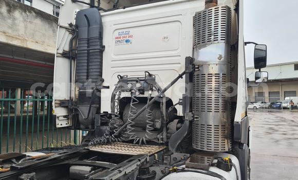 Acheter Occasion Utilitaire Volvo F4 Blanc à Hlatikulu, Shiselweni District Acheter Occasion Utilitaire Volvo F4 Blanc à Hlatikulu, Shiselweni District