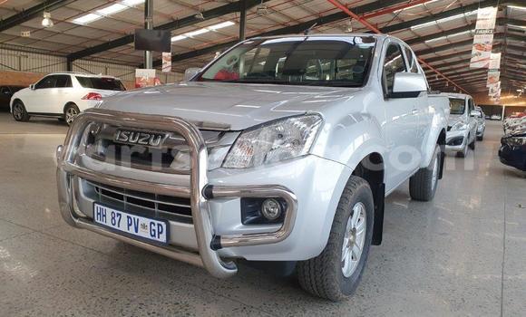 Acheter Occasion Voiture Isuzu KB Gris à Kubuta, Shiselweni District Acheter Occasion Voiture Isuzu KB Gris à Kubuta, Shiselweni District