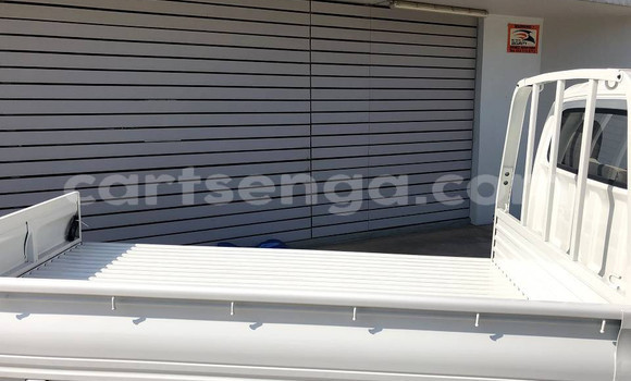 Nunua Ilio tumika Hyundai H1 White Gari ndani ya Manzini nchini Manzini Nunua Ilio tumika Hyundai H1 White Gari ndani ya Manzini nchini Manzini