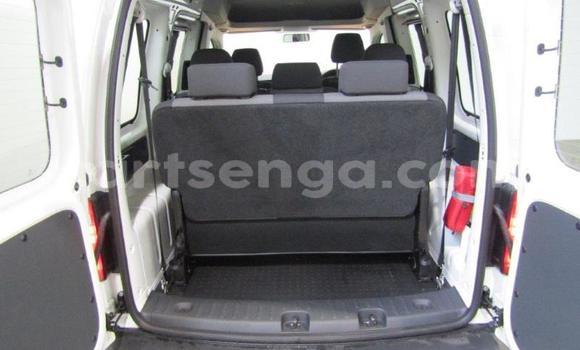Buy Used Volkswagen Caddy White Car in Manzini in Manzini Buy Used Volkswagen Caddy White Car in Manzini in Manzini