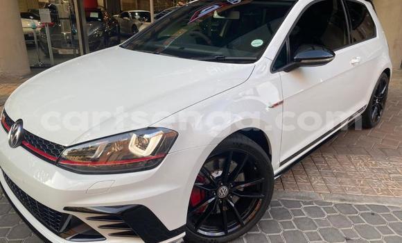 Nunua Ilio tumika Volkswagen Golf GTI White Gari ndani ya Manzini nchini Manzini Nunua Ilio tumika Volkswagen Golf GTI White Gari ndani ya Manzini nchini Manzini
