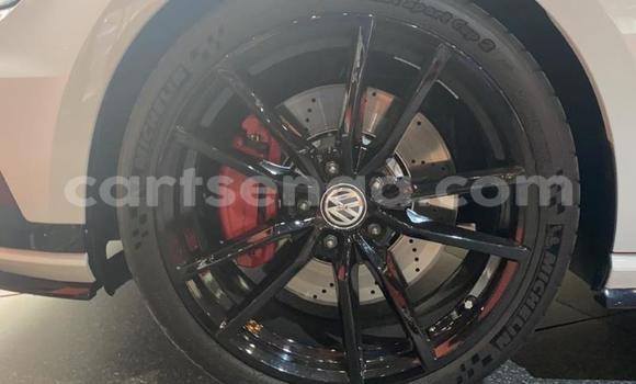 Nunua Ilio tumika Volkswagen Golf GTI White Gari ndani ya Manzini nchini Manzini Nunua Ilio tumika Volkswagen Golf GTI White Gari ndani ya Manzini nchini Manzini