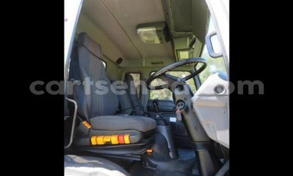 Nunua Ilio tumika Isuzu FTR 850 White Lori ndani ya Manzini nchini Manzini Nunua Ilio tumika Isuzu FTR 850 White Lori ndani ya Manzini nchini Manzini