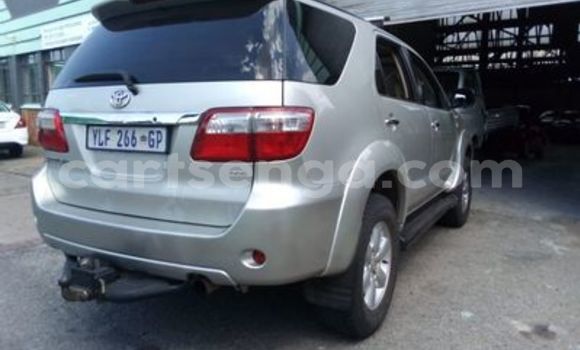 Buy Used Toyota Fortuner Silver Car in Mbabane in Manzini Buy Used Toyota Fortuner Silver Car in Mbabane in Manzini