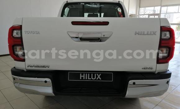 Buy Used Toyota Hilux White Car in Manzini in Manzini Buy Used Toyota Hilux White Car in Manzini in Manzini