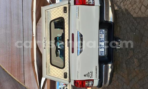 Buy Used Toyota Hilux White Car in Manzini in Manzini Buy Used Toyota Hilux White Car in Manzini in Manzini