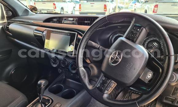 Buy Used Toyota Hilux White Car in Manzini in Manzini Buy Used Toyota Hilux White Car in Manzini in Manzini