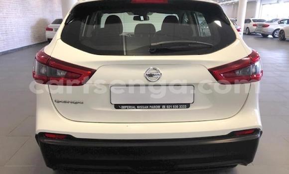 Buy Used Nissan Qashqai White Car in Manzini in Manzini Buy Used Nissan Qashqai White Car in Manzini in Manzini