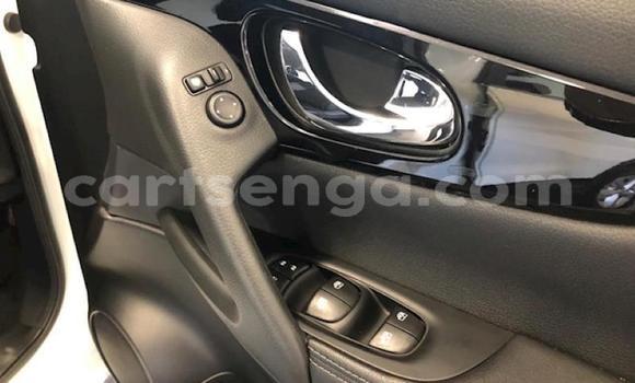 Buy Used Nissan Qashqai White Car in Manzini in Manzini Buy Used Nissan Qashqai White Car in Manzini in Manzini