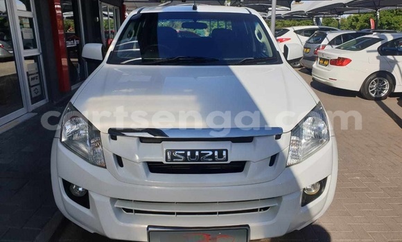 Buy Used Isuzu KB Silver Car in Mbabane in Manzini Buy Used Isuzu KB Silver Car in Mbabane in Manzini