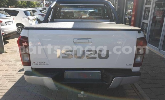 Buy Used Isuzu KB Silver Car in Mbabane in Manzini Buy Used Isuzu KB Silver Car in Mbabane in Manzini