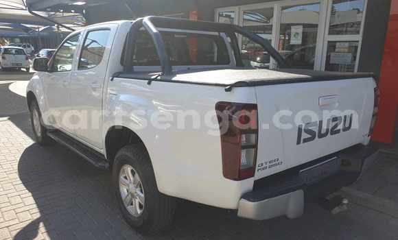Buy Used Isuzu KB Silver Car in Mbabane in Manzini Buy Used Isuzu KB Silver Car in Mbabane in Manzini