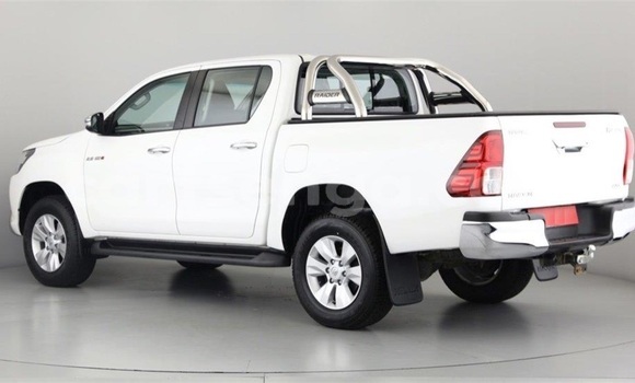 Buy Used Toyota Hilux White Car in Mbabane in Manzini Buy Used Toyota Hilux White Car in Mbabane in Manzini