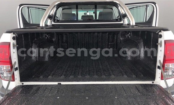 Buy Used Toyota Hilux White Car in Mbabane in Manzini Buy Used Toyota Hilux White Car in Mbabane in Manzini