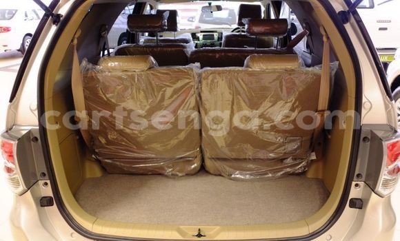 Buy Used Toyota Fortuner Silver Car in Mbabane in Manzini Buy Used Toyota Fortuner Silver Car in Mbabane in Manzini