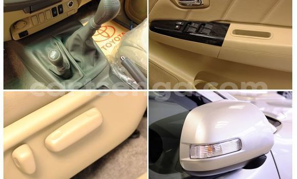 Buy Used Toyota Fortuner Silver Car in Mbabane in Manzini Buy Used Toyota Fortuner Silver Car in Mbabane in Manzini