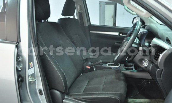 Buy Used Toyota Hilux Silver Car in Mbabane in Manzini Buy Used Toyota Hilux Silver Car in Mbabane in Manzini