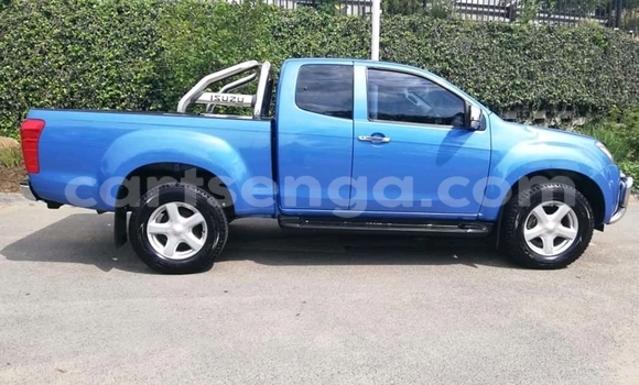 Acheter Occasion Voiture Isuzu KB Bleu à Bhunya, Manzini Acheter Occasion Voiture Isuzu KB Bleu à Bhunya, Manzini