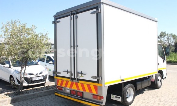 Buy Used Toyota Dyna White Car in Mbabane in Manzini Buy Used Toyota Dyna White Car in Mbabane in Manzini