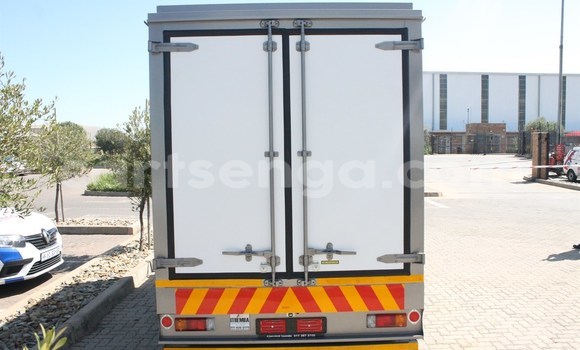 Buy Used Toyota Dyna White Car in Mbabane in Manzini Buy Used Toyota Dyna White Car in Mbabane in Manzini