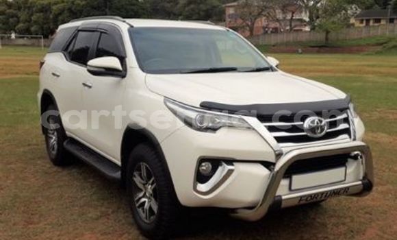 Buy Used Toyota Fortuner White Car in Mbabane in Manzini Buy Used Toyota Fortuner White Car in Mbabane in Manzini