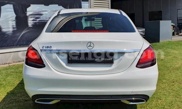 Nunua Ilio tumika Mercedes‒Benz C–Class White Gari ndani ya Manzini nchini Manzini Nunua Ilio tumika Mercedes‒Benz C–Class White Gari ndani ya Manzini nchini Manzini