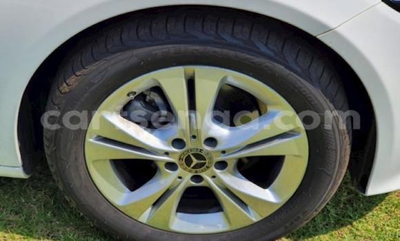 Nunua Ilio tumika Mercedes‒Benz C–Class White Gari ndani ya Manzini nchini Manzini Nunua Ilio tumika Mercedes‒Benz C–Class White Gari ndani ya Manzini nchini Manzini