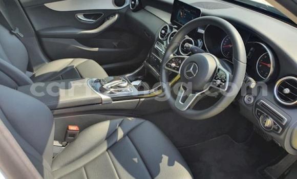 Nunua Ilio tumika Mercedes‒Benz C–Class White Gari ndani ya Manzini nchini Manzini Nunua Ilio tumika Mercedes‒Benz C–Class White Gari ndani ya Manzini nchini Manzini