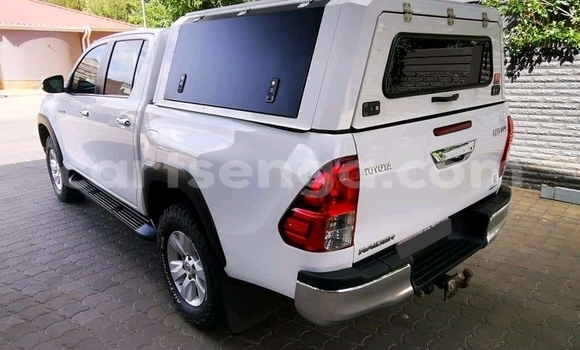Buy Used Toyota Hilux White Car in Mbabane in Manzini Buy Used Toyota Hilux White Car in Mbabane in Manzini