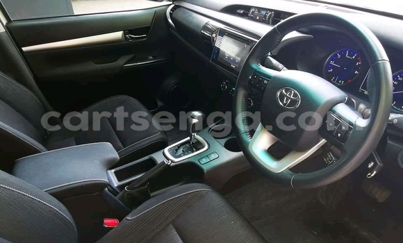 Buy Used Toyota Hilux White Car in Mbabane in Manzini Buy Used Toyota Hilux White Car in Mbabane in Manzini