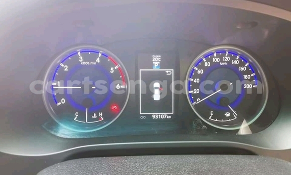 Buy Used Toyota Hilux White Car in Mbabane in Manzini Buy Used Toyota Hilux White Car in Mbabane in Manzini