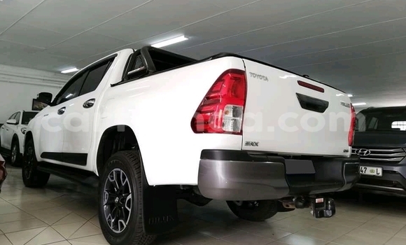 Buy Used Toyota Hilux White Car in Mbabane in Manzini Buy Used Toyota Hilux White Car in Mbabane in Manzini