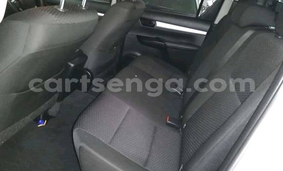 Buy Used Toyota Hilux White Car in Mbabane in Manzini Buy Used Toyota Hilux White Car in Mbabane in Manzini