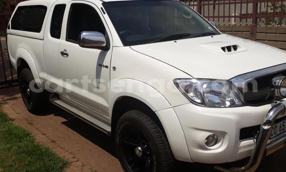 Buy Used Toyota Hilux White Car in Manzini in Manzini Buy Used Toyota Hilux White Car in Manzini in Manzini