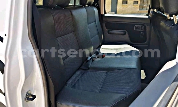 Buy Used Nissan NP 300 White Car in Mbabane in Manzini Buy Used Nissan NP 300 White Car in Mbabane in Manzini