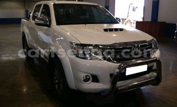 Nunua Ilio tumika Toyota Hilux White Gari ndani ya Mbabane nchini Manzini Nunua Ilio tumika Toyota Hilux White Gari ndani ya Mbabane nchini Manzini