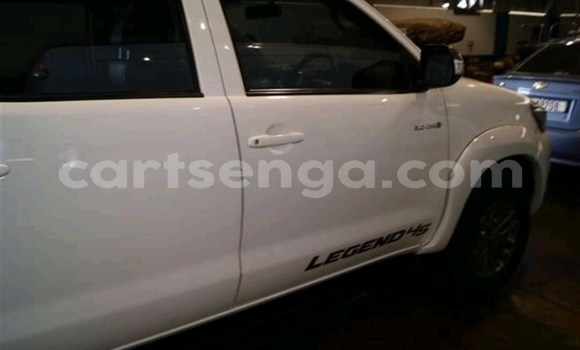 Buy Used Toyota Hilux White Car in Mbabane in Manzini Buy Used Toyota Hilux White Car in Mbabane in Manzini