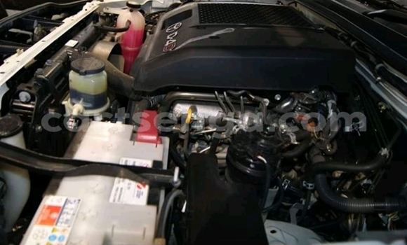 Buy Used Toyota Hilux White Car in Mbabane in Manzini Buy Used Toyota Hilux White Car in Mbabane in Manzini