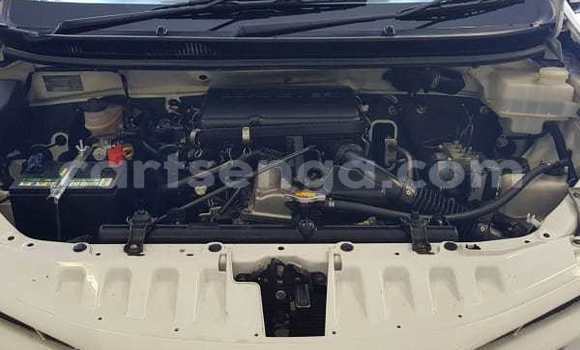 Acheter Occasion Voiture Toyota Avanza Blanc à Bhunya, Manzini Acheter Occasion Voiture Toyota Avanza Blanc à Bhunya, Manzini