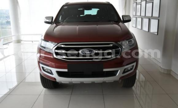 Nunua Ilio tumika Ford Everest White Gari ndani ya Manzini nchini Manzini Nunua Ilio tumika Ford Everest White Gari ndani ya Manzini nchini Manzini