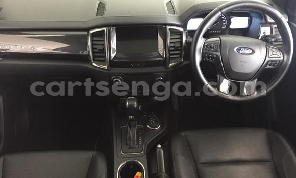 Buy Used Ford Everest White Car in Manzini in Manzini Buy Used Ford Everest White Car in Manzini in Manzini