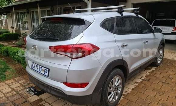 Nunua Ilio tumika Hyundai Tucson Silver Gari ndani ya Manzini nchini Manzini Nunua Ilio tumika Hyundai Tucson Silver Gari ndani ya Manzini nchini Manzini