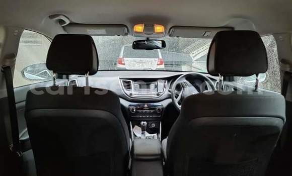 Nunua Ilio tumika Hyundai Tucson Silver Gari ndani ya Manzini nchini Manzini Nunua Ilio tumika Hyundai Tucson Silver Gari ndani ya Manzini nchini Manzini