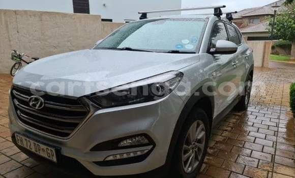Nunua Ilio tumika Hyundai Tucson Silver Gari ndani ya Manzini nchini Manzini Nunua Ilio tumika Hyundai Tucson Silver Gari ndani ya Manzini nchini Manzini