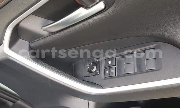 Nunua Ilio tumika Toyota RAV4 Green Gari ndani ya Manzini nchini Manzini Nunua Ilio tumika Toyota RAV4 Green Gari ndani ya Manzini nchini Manzini