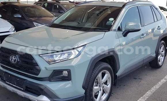 Nunua Ilio tumika Toyota RAV4 Green Gari ndani ya Manzini nchini Manzini Nunua Ilio tumika Toyota RAV4 Green Gari ndani ya Manzini nchini Manzini