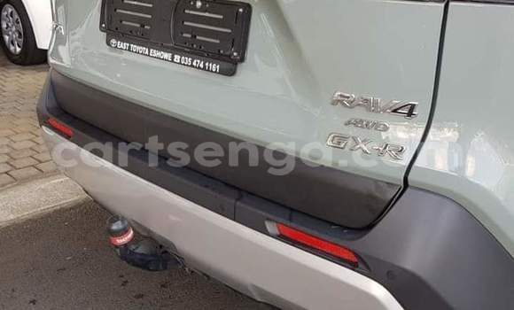 Nunua Ilio tumika Toyota RAV4 Green Gari ndani ya Manzini nchini Manzini Nunua Ilio tumika Toyota RAV4 Green Gari ndani ya Manzini nchini Manzini