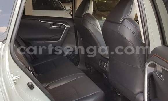 Nunua Ilio tumika Toyota RAV4 Green Gari ndani ya Manzini nchini Manzini Nunua Ilio tumika Toyota RAV4 Green Gari ndani ya Manzini nchini Manzini